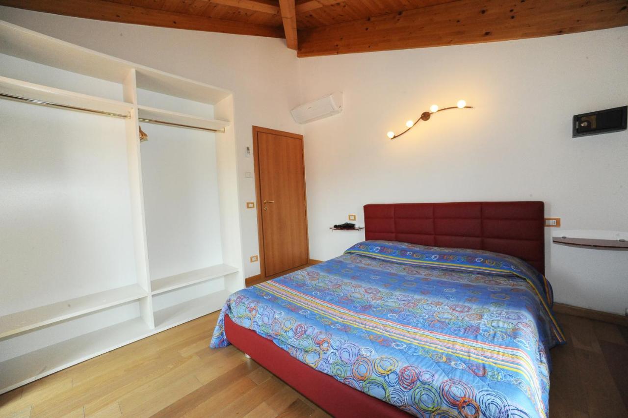 Residence Val Di Monte Malcesine Exterior foto